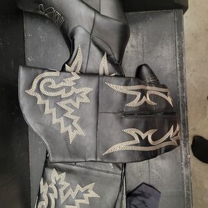 Black Western Embroidered Cowboy Boots